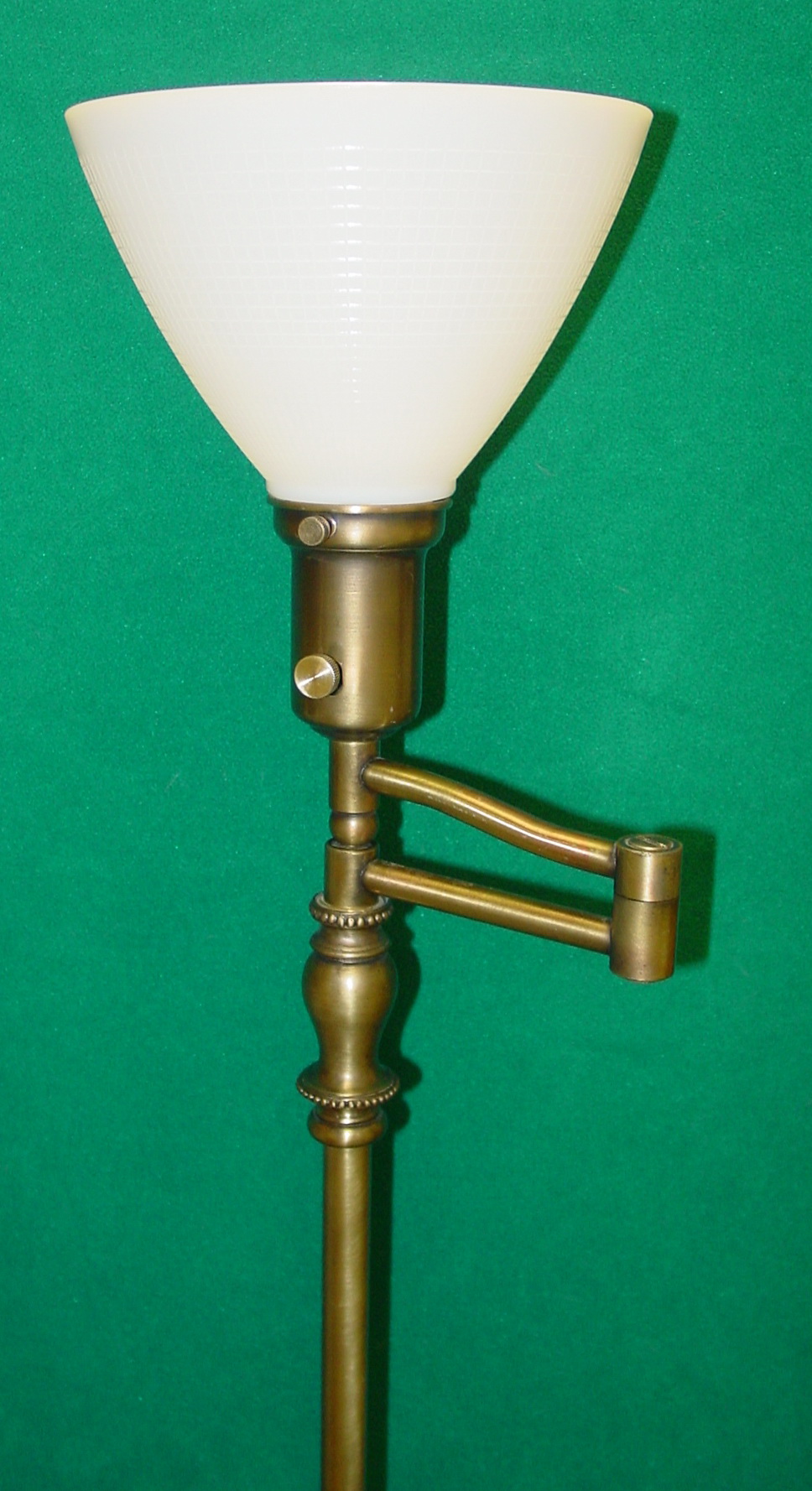 single vintage ABLE 507 ornate metal column lamp light spacer leaf detail marked 